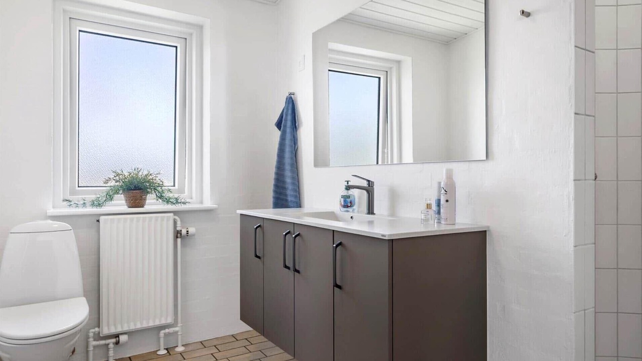 Photo of Bathroom in Roslev