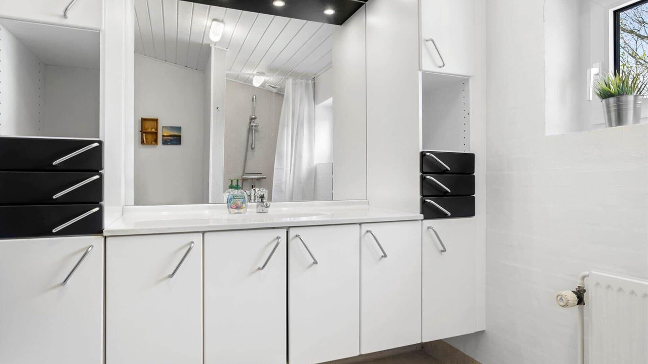 Photo of Bathroom in Roslev