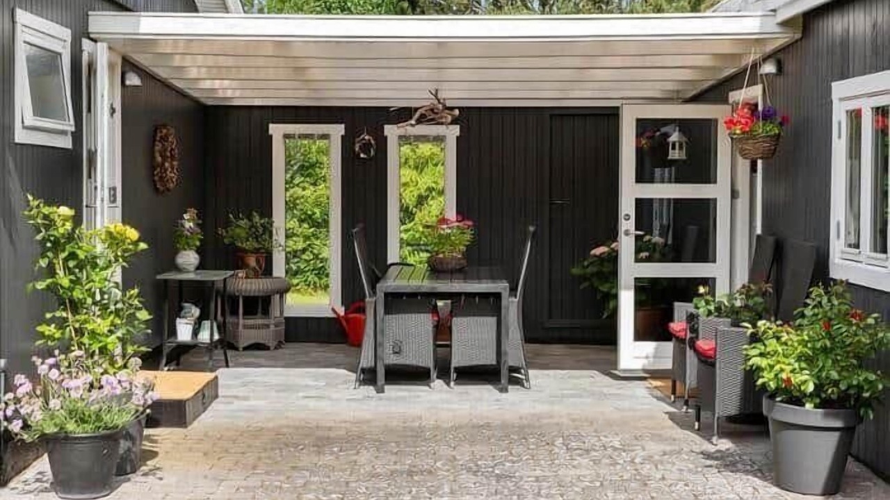 Photo of Outdoor in Bronde