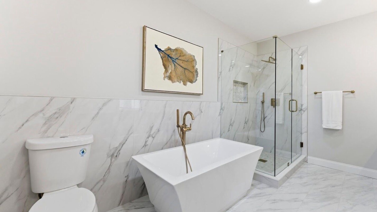 Photo of Bathroom in Buford Highway