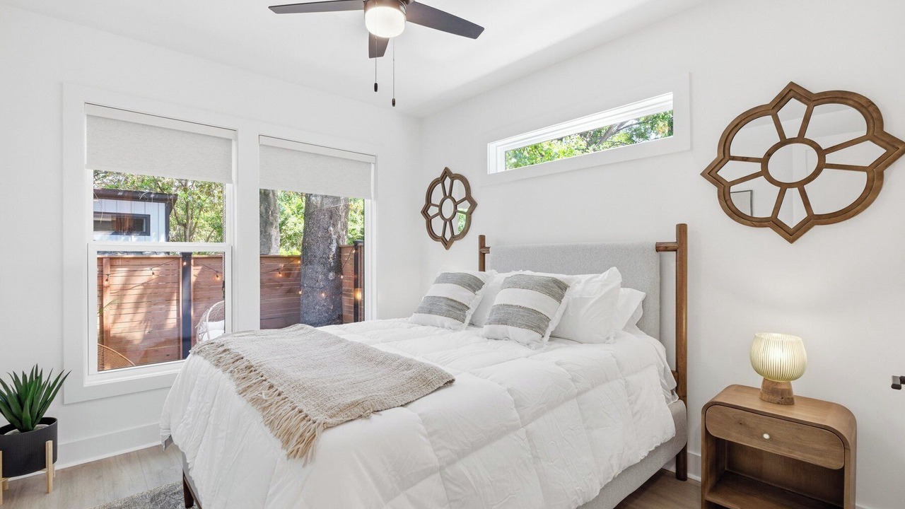 Photo of Bedroom in River District