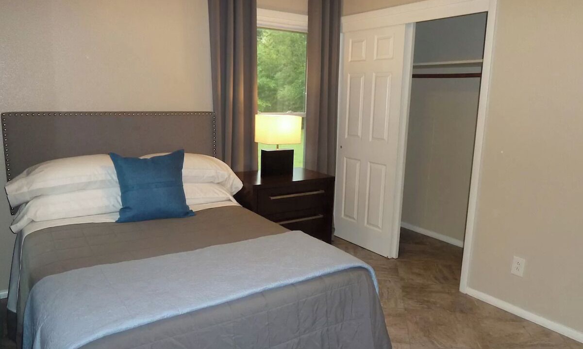 Photo of Bedroom in University Hills and Windsor Park