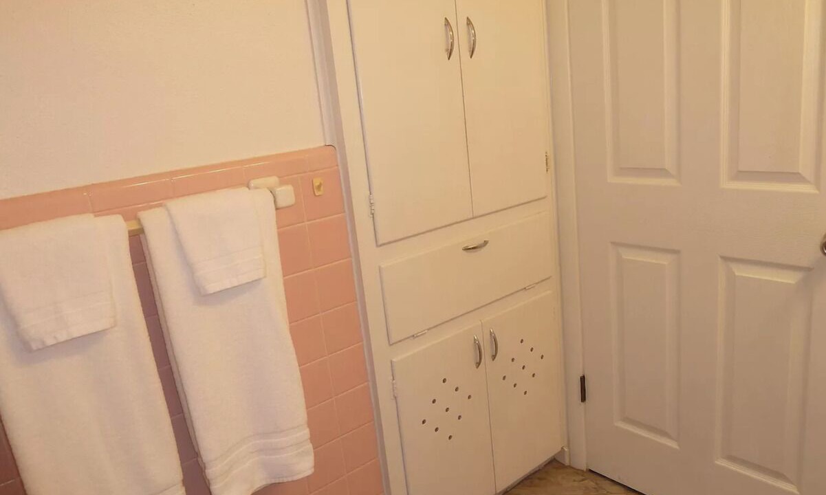 Photo of Bathroom in University Hills and Windsor Park