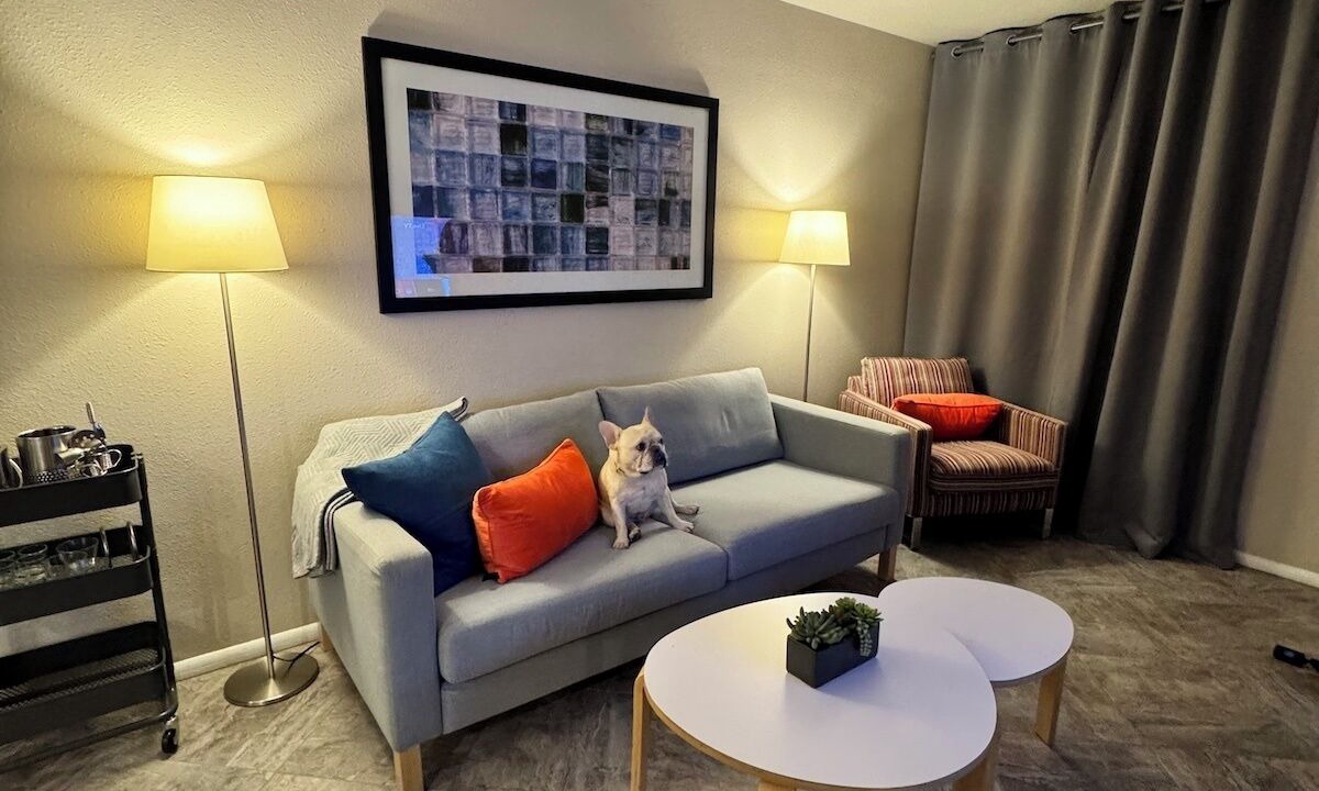 Photo of Livingroom in University Hills and Windsor Park
