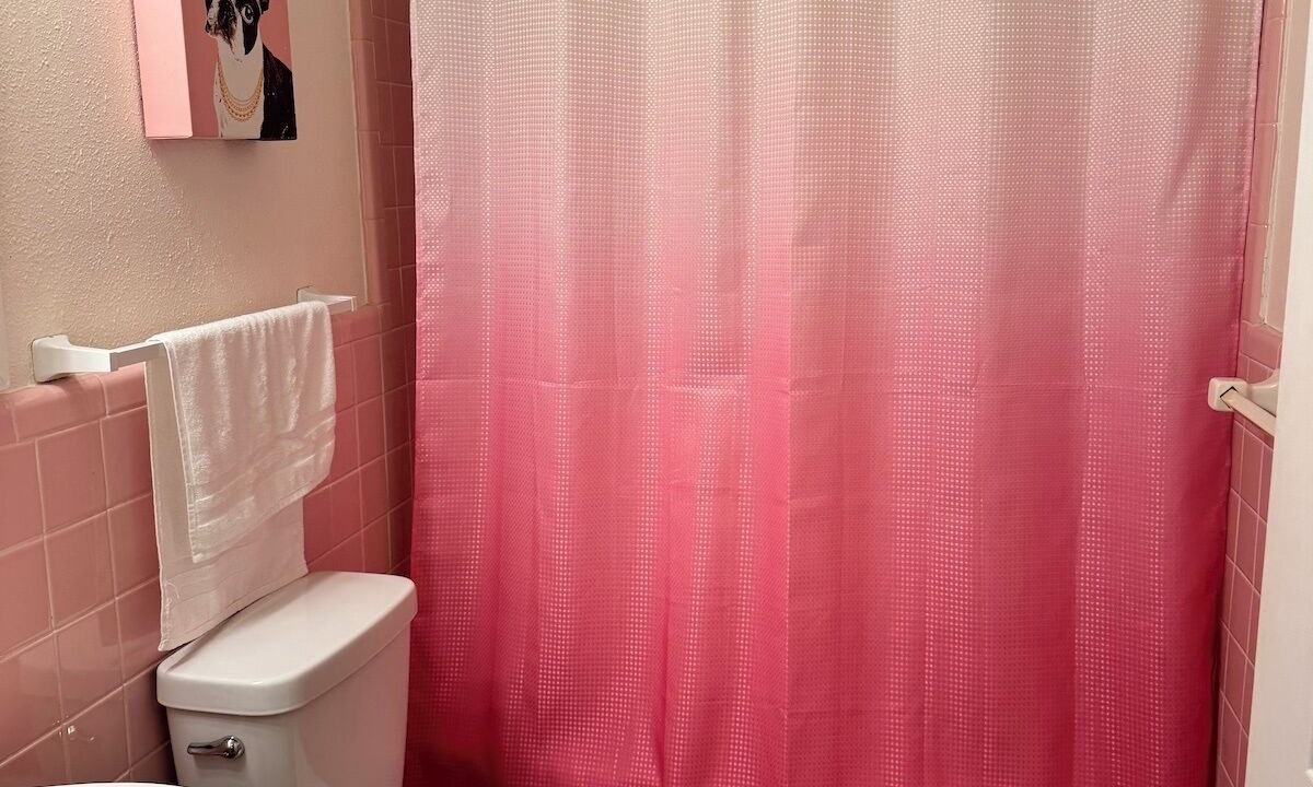 Photo of Bathroom in University Hills and Windsor Park