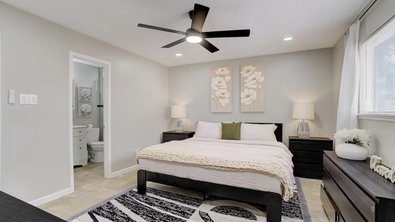 Photo of Bedroom in Spring