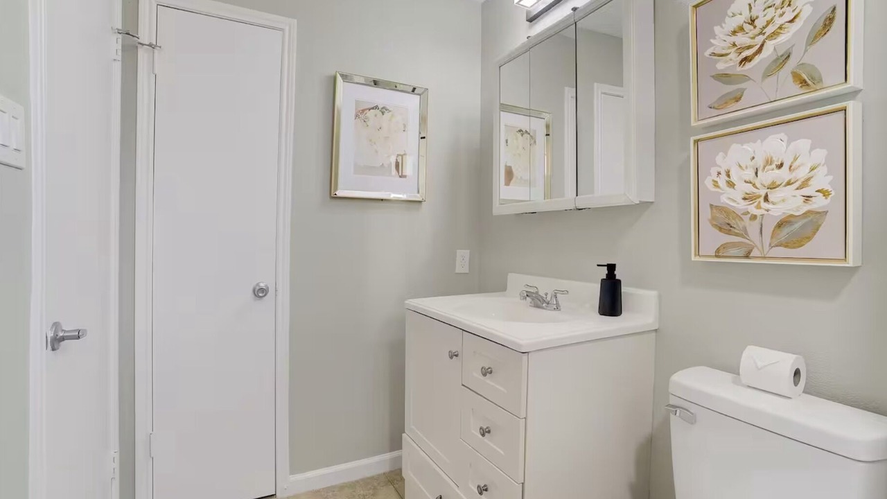 Photo of Bathroom in Spring