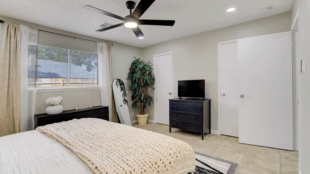 Photo of Bedroom in Spring