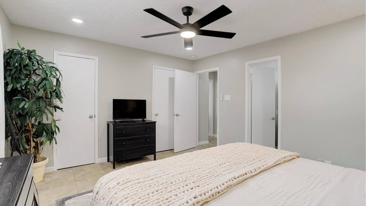 Photo of Bedroom in Spring