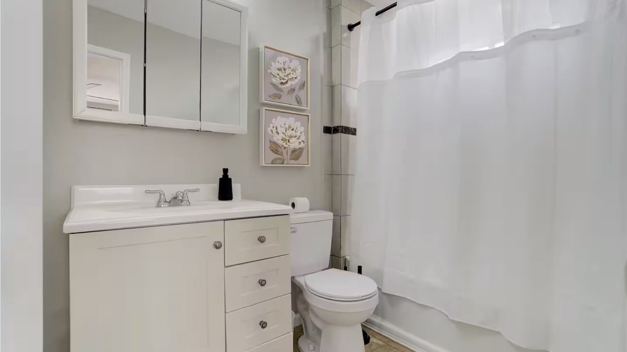 Photo of Bathroom in Spring