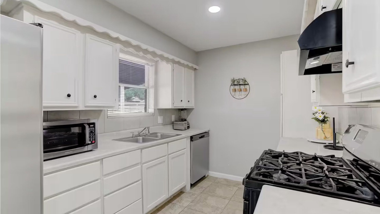 Photo of Kitchen in Spring