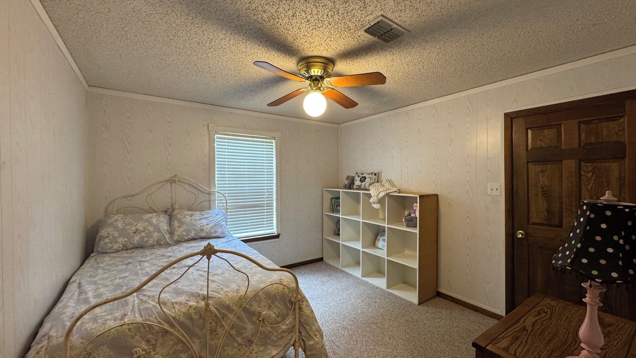 Photo of Bedroom in Benton