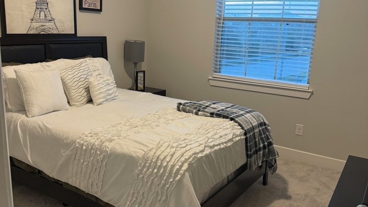 Photo of Bedroom in Brookshire
