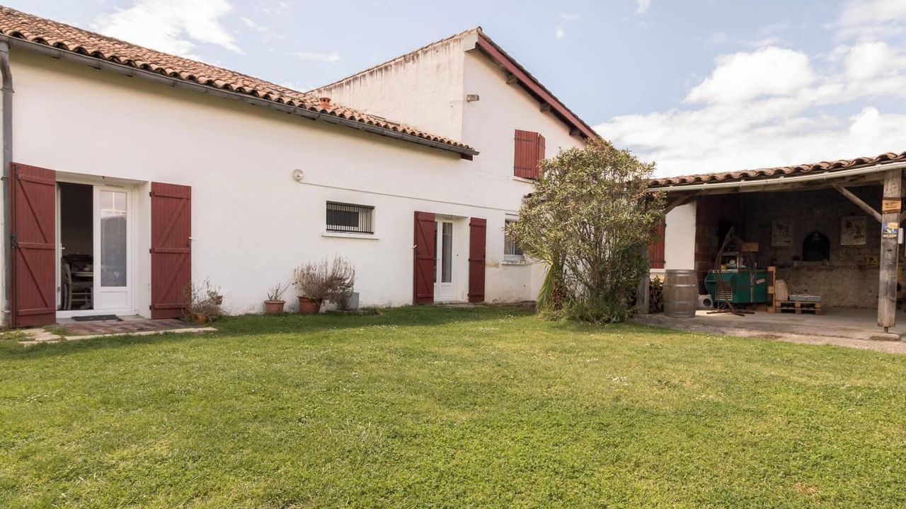 Photo of Outdoor in Saint-Elix-le-Chateau