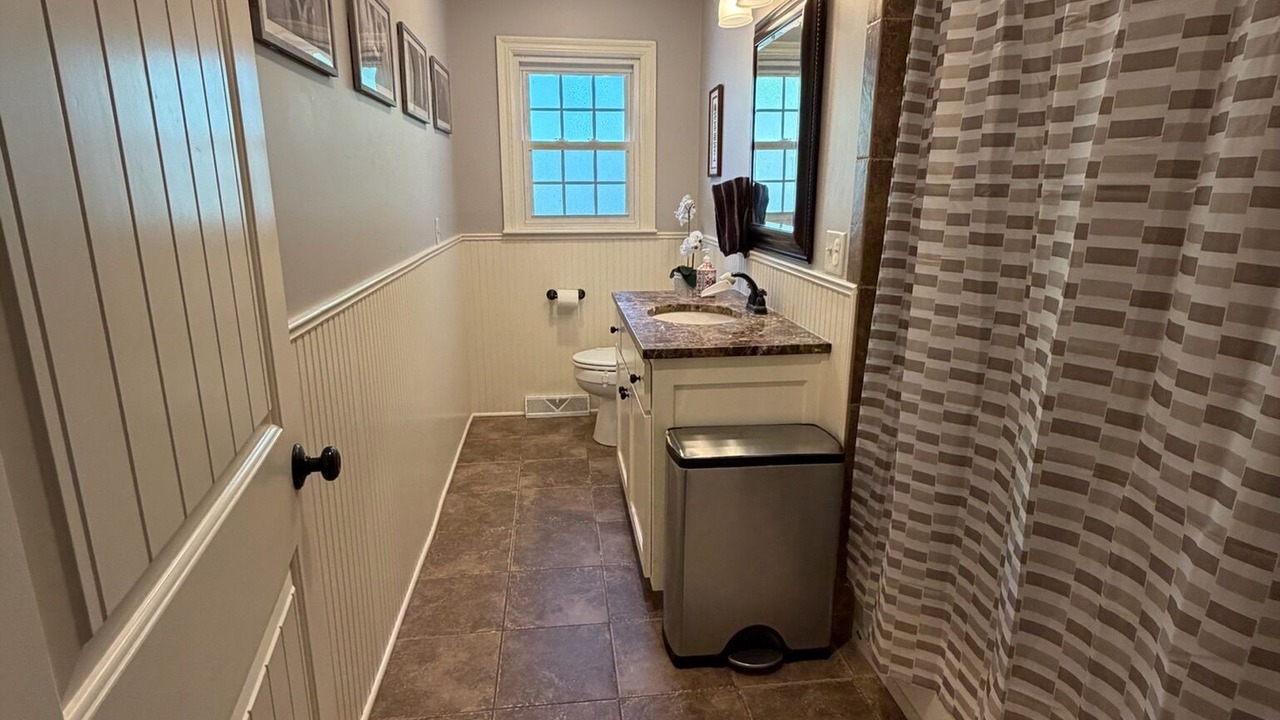 Photo of Bathroom in Leawood