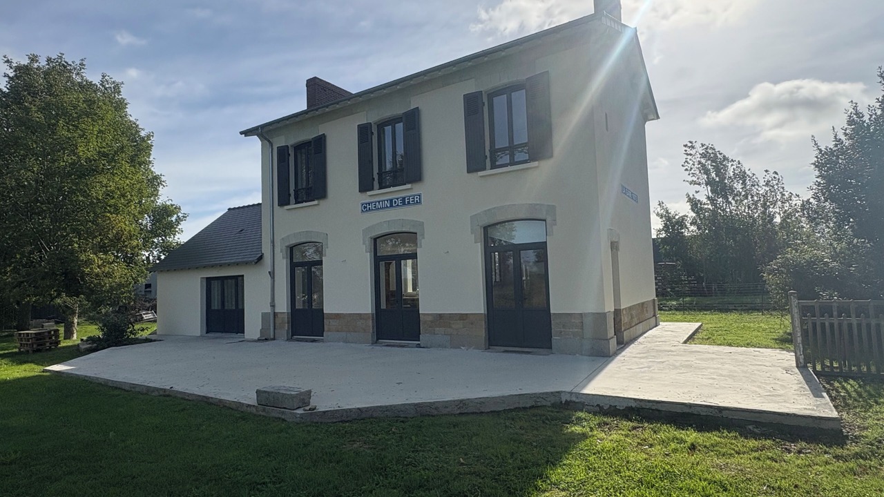 Photo of Outdoor in Noyant-la-Gravoyere