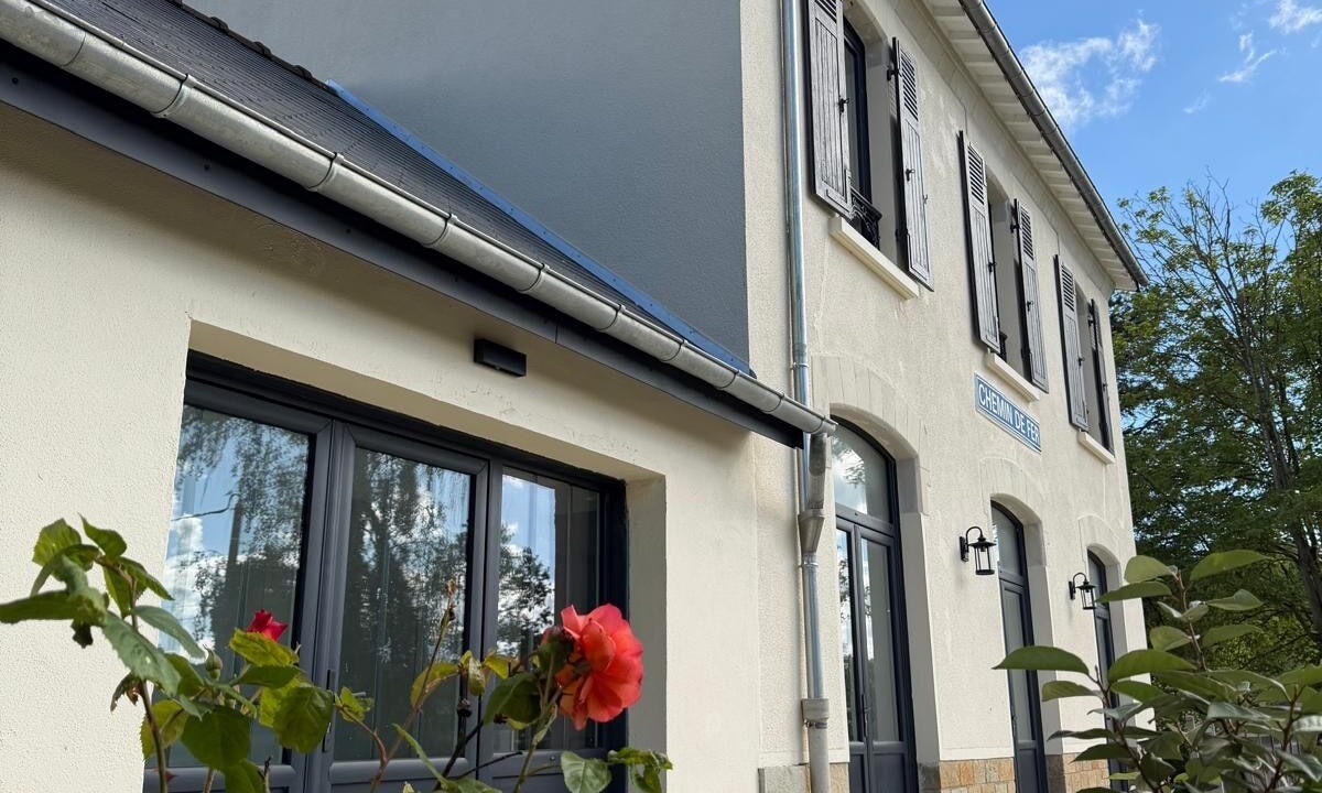 Photo of Outdoor in Noyant-la-Gravoyere