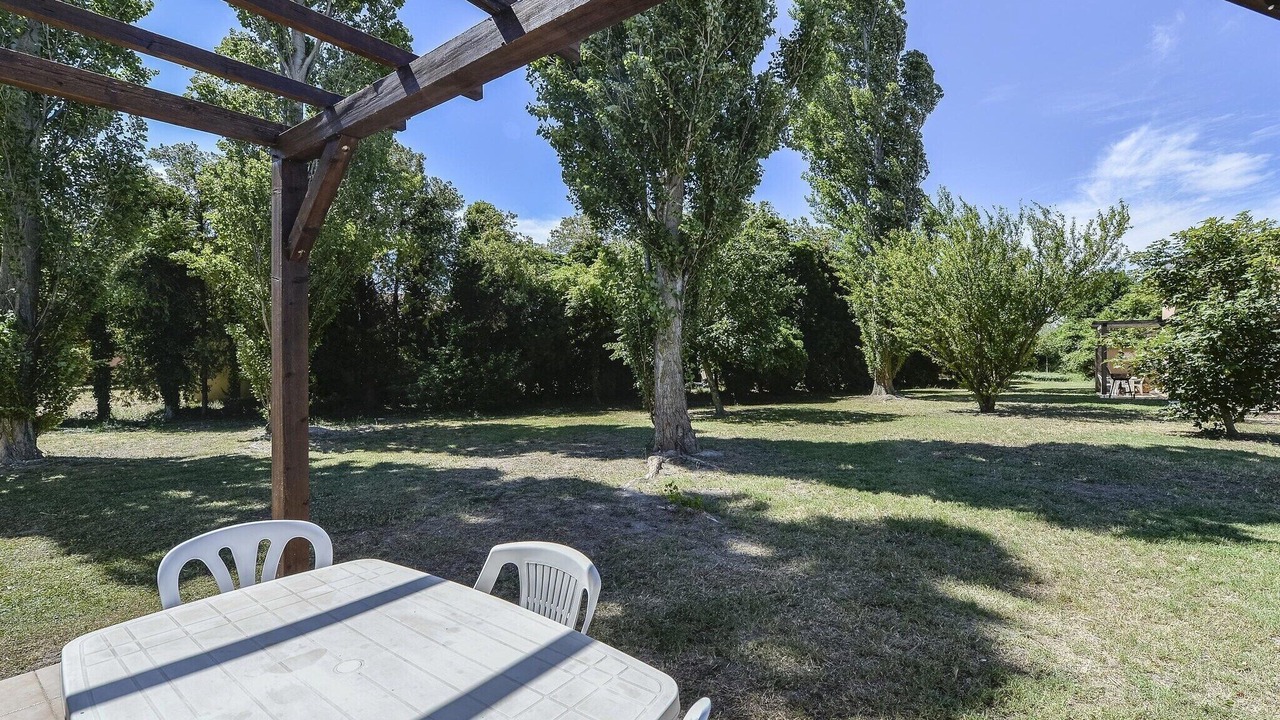 Photo of Patio Balcony in Saint-Saturnin-les-Avignon