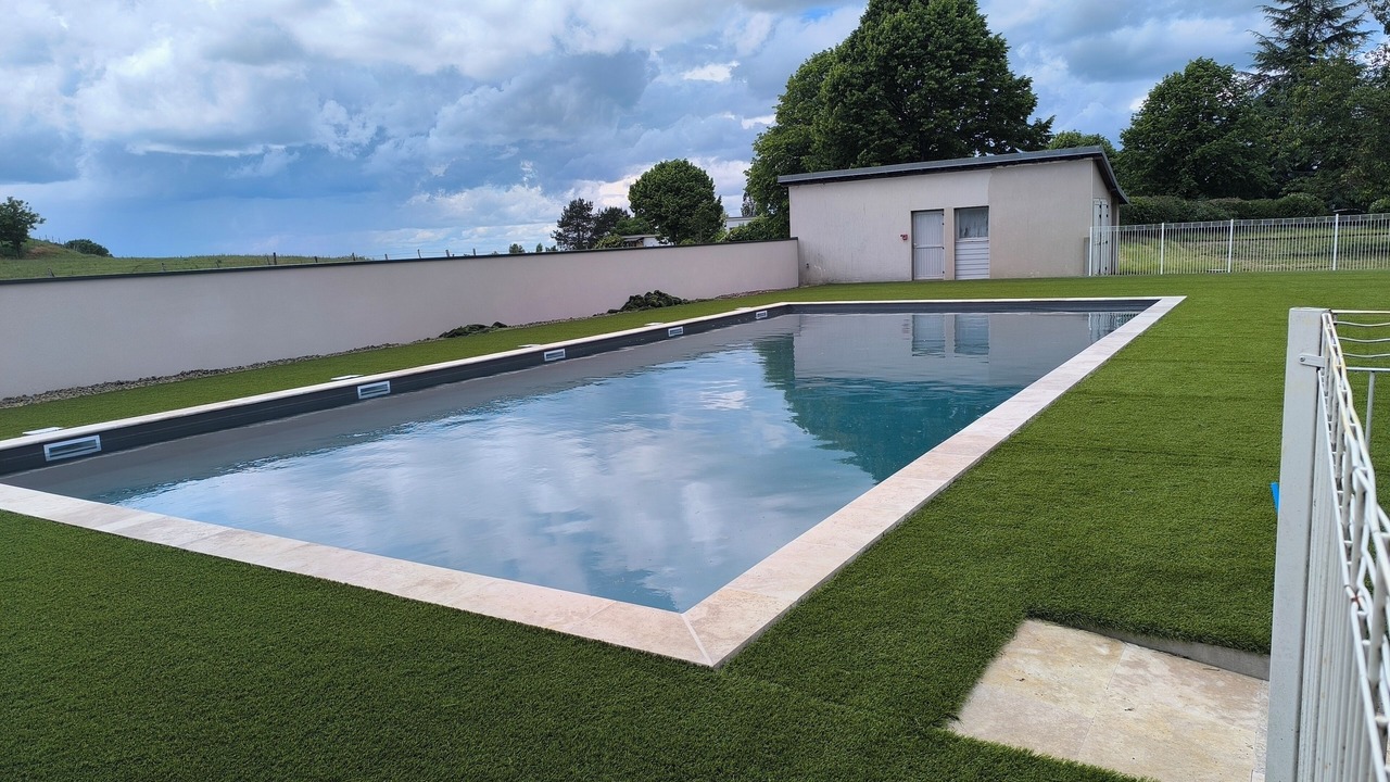 Photo of Outdoor in Ayen