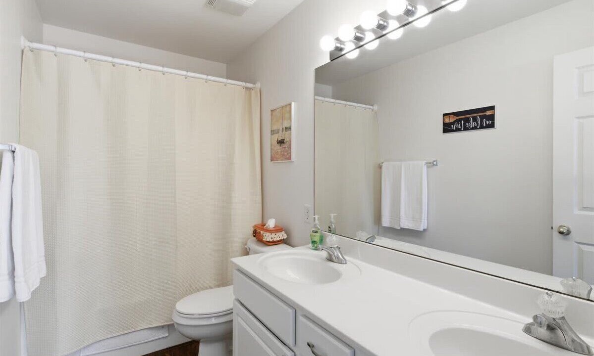 Photo of Bathroom in Kaiser