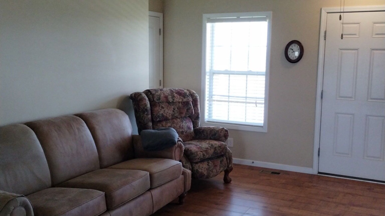 Photo of Livingroom in Lyon County
