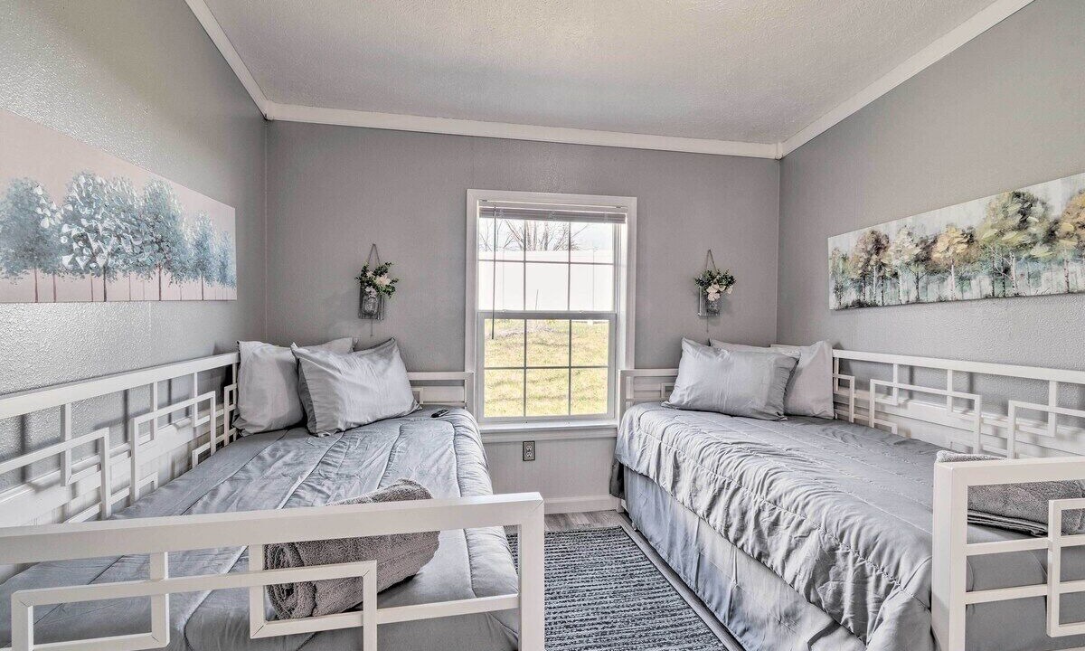 Photo of Bedroom in Seneca Falls