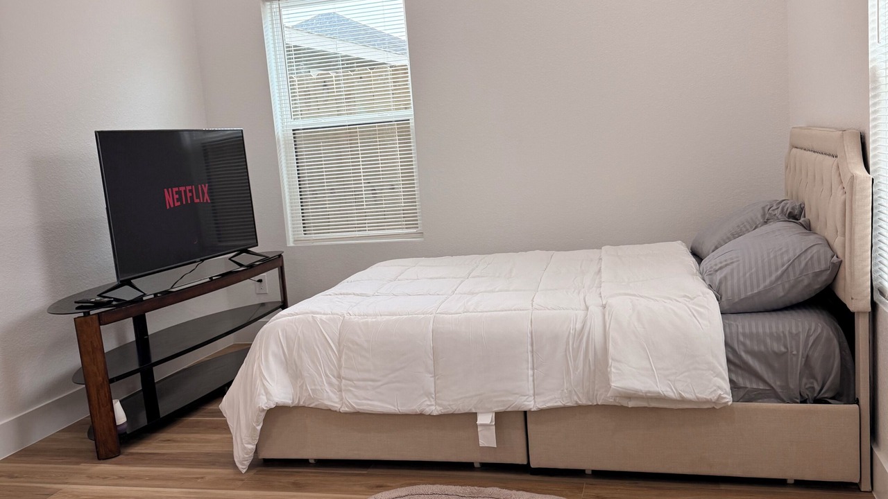 Photo of Bedroom in Northeast Houston