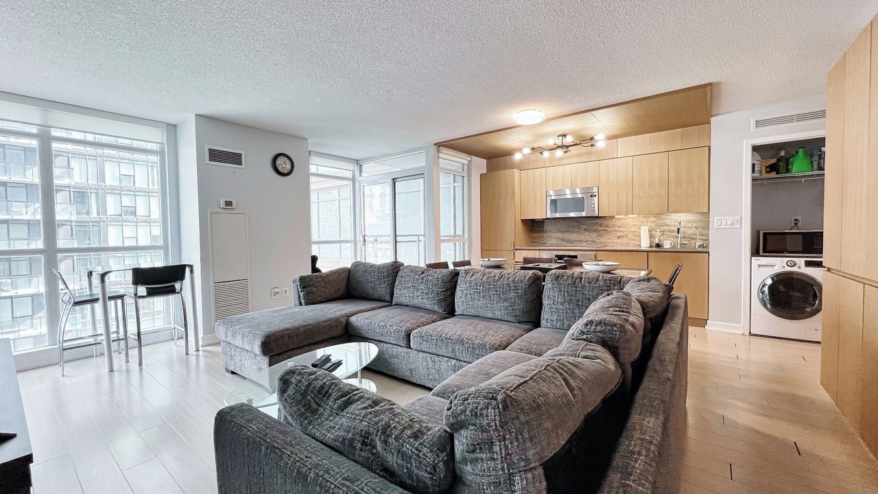 Photo of Livingroom in Wellington Place