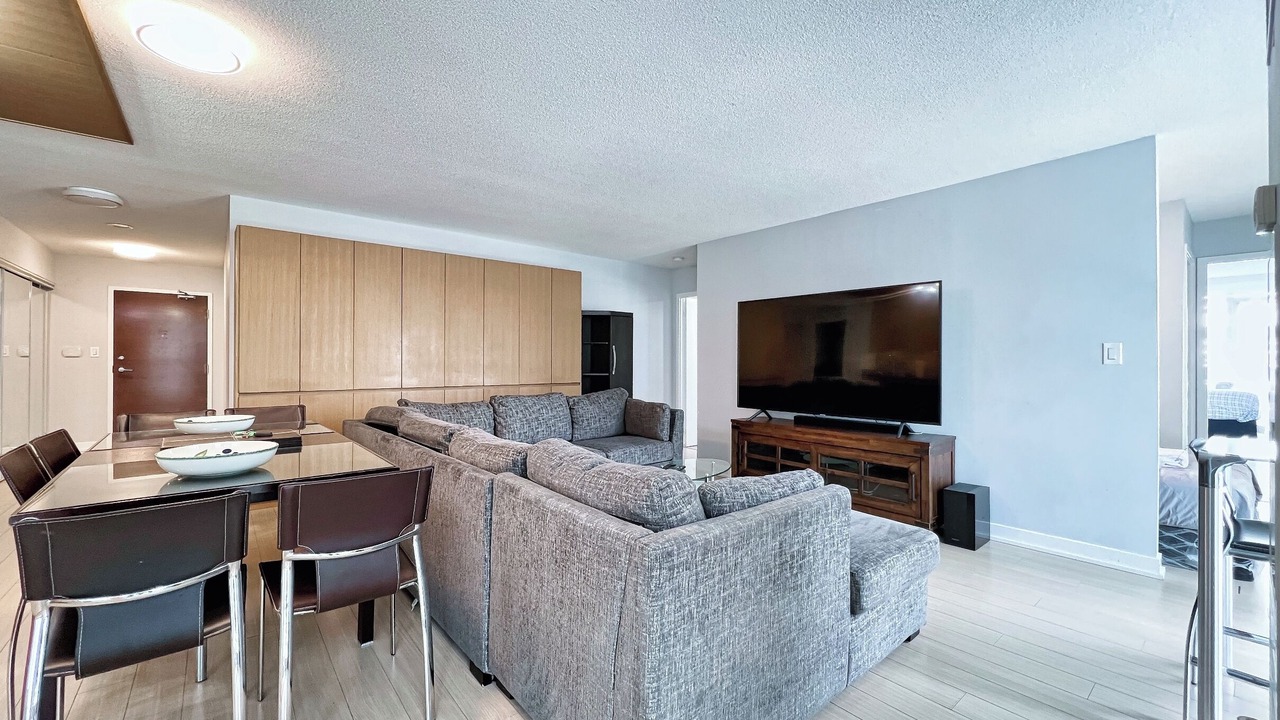 Photo of Livingroom in Wellington Place