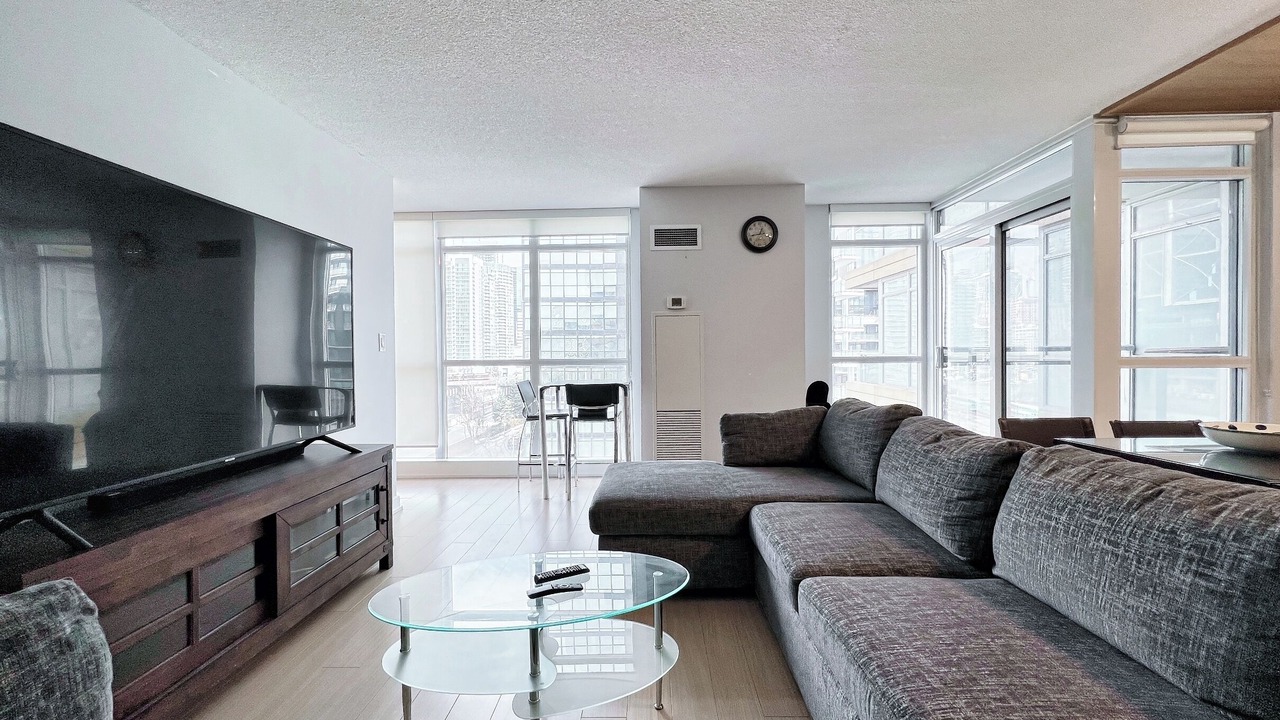 Photo of Livingroom in Wellington Place