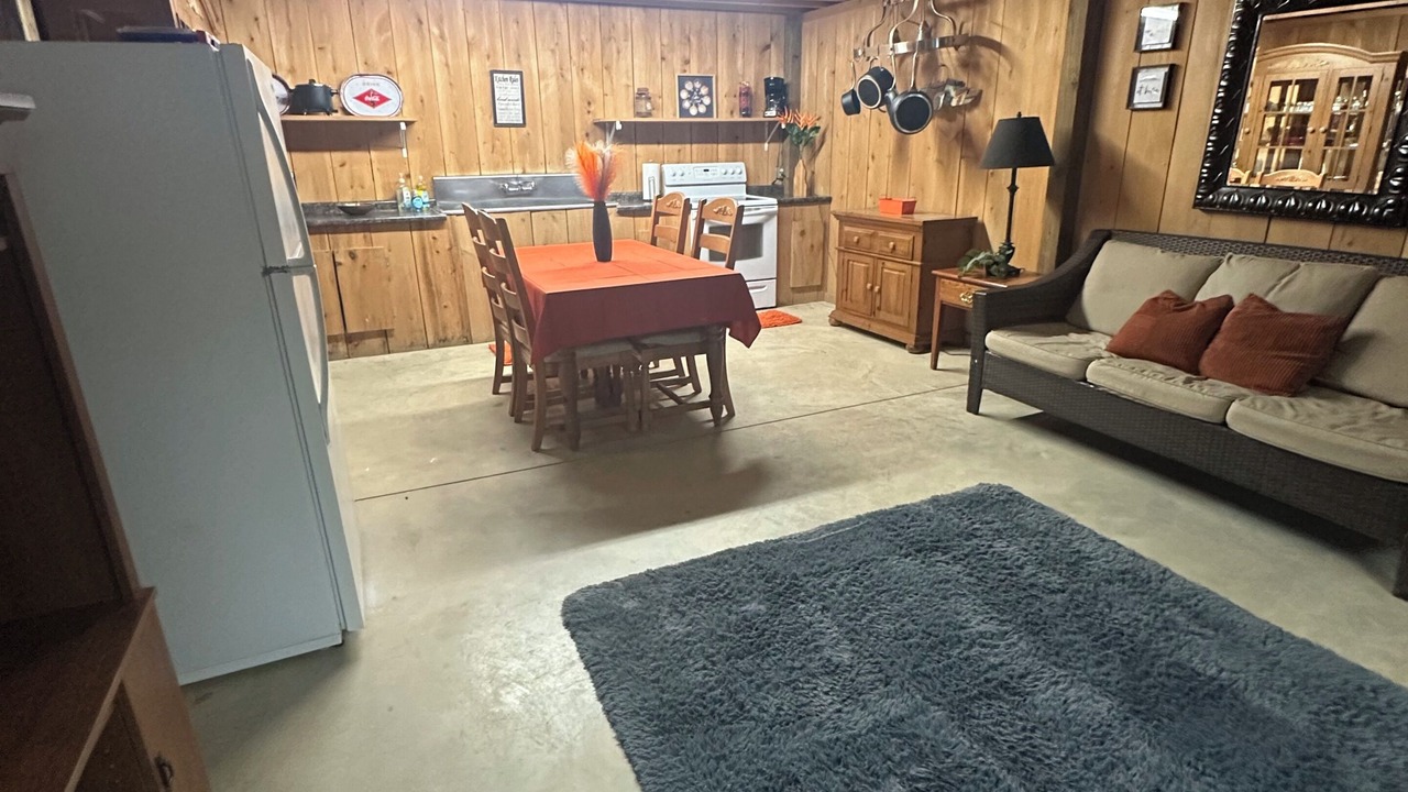 Photo of Livingroom in Winona