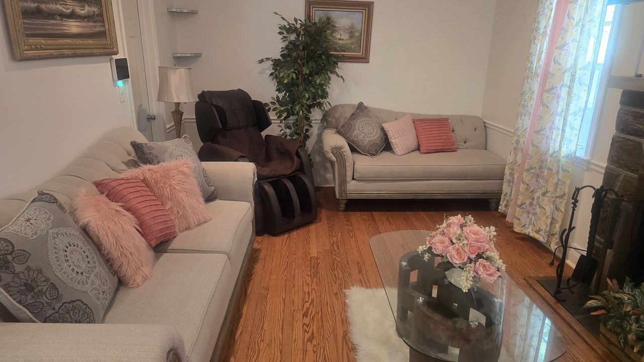 Photo of Livingroom in Rahway