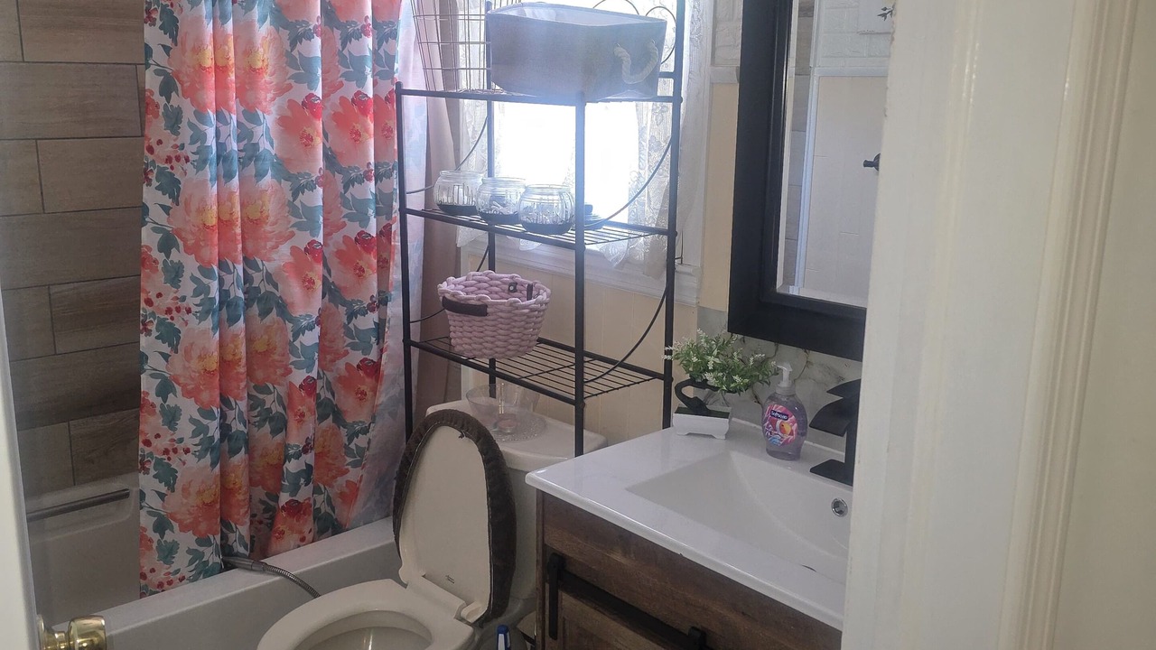 Photo of Bathroom in Rahway