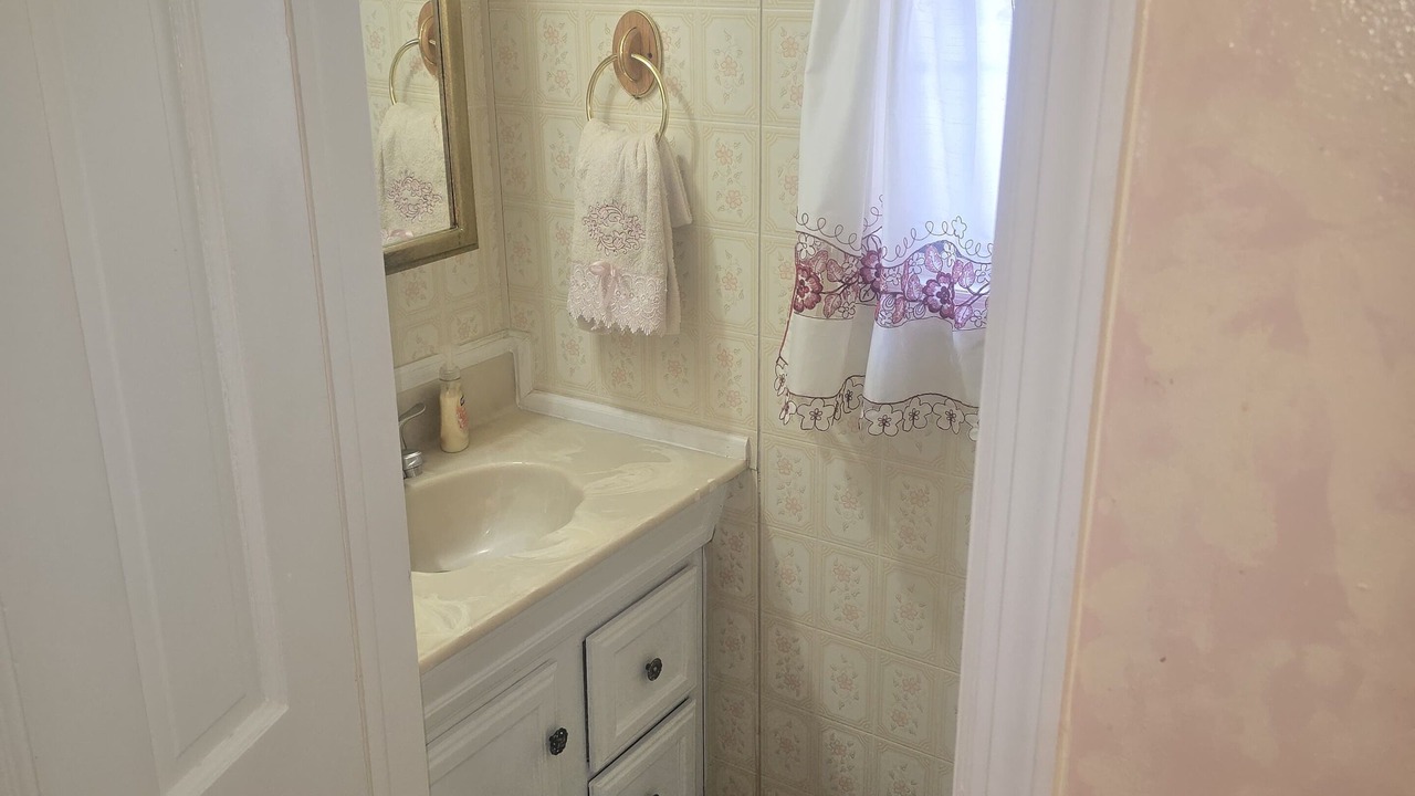 Photo of Bathroom in Rahway