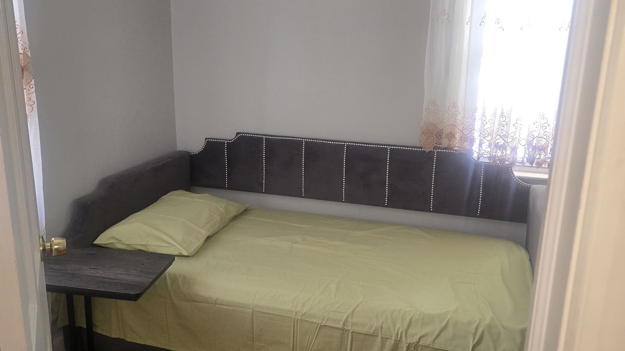 Photo of Bedroom in Rahway