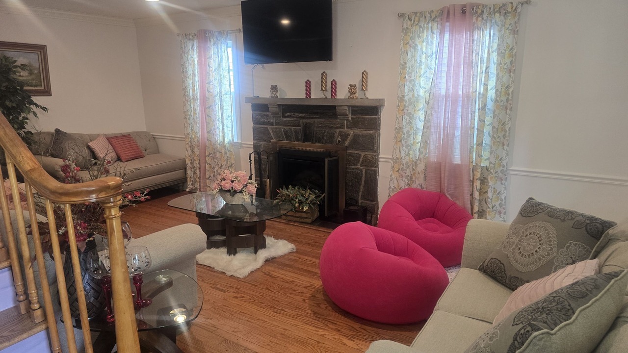 Photo of Livingroom in Rahway