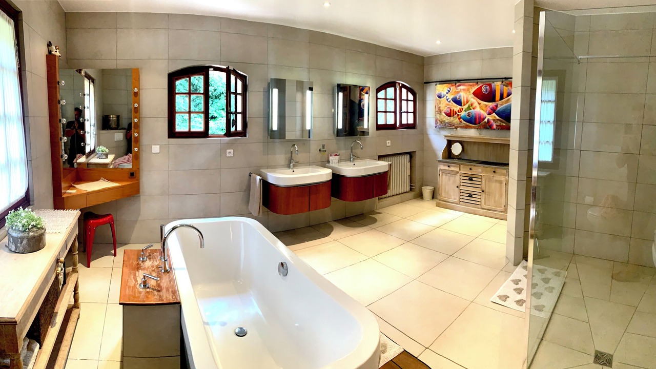 Photo of Bathroom in Opio