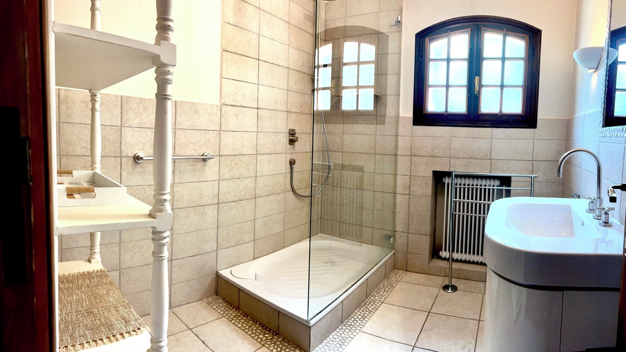 Photo of Bathroom in Opio