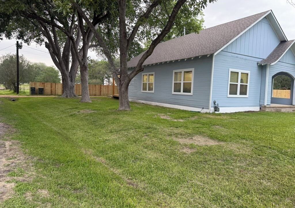 Photo of Outdoor in Shiner