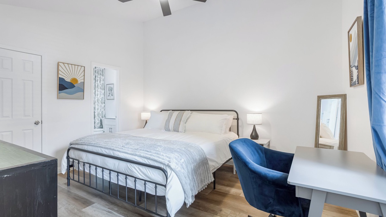 Photo of Bedroom in McNeil