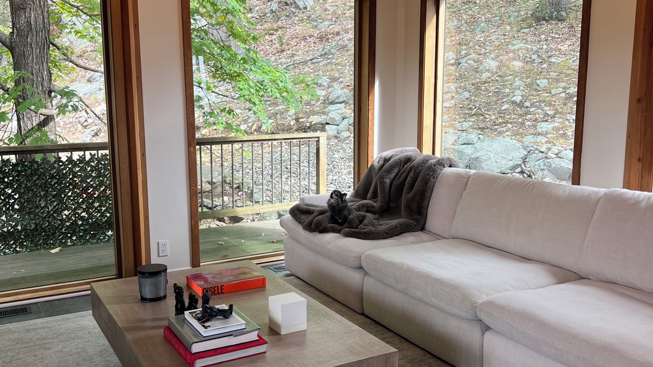 Photo of Livingroom in Mahwah