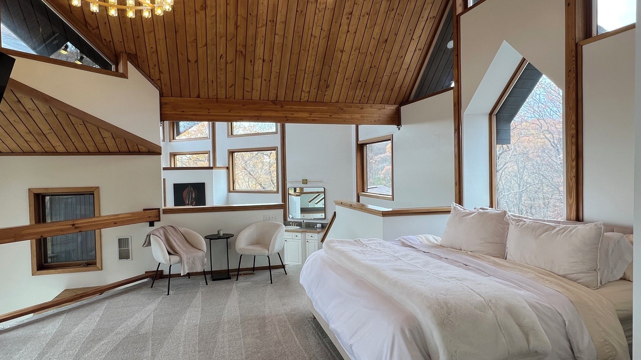 Photo of Bedroom in Mahwah