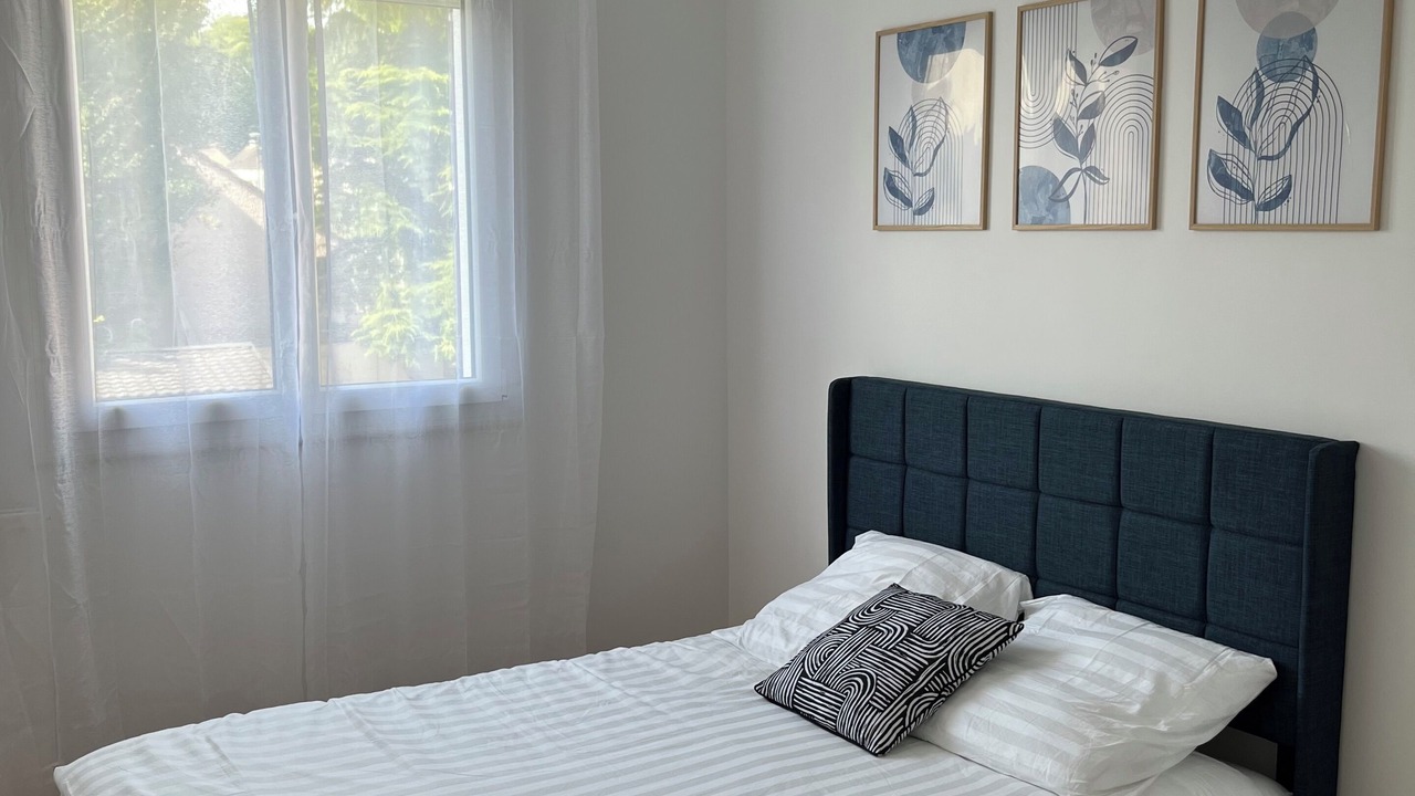 Photo of Bedroom in Cergy