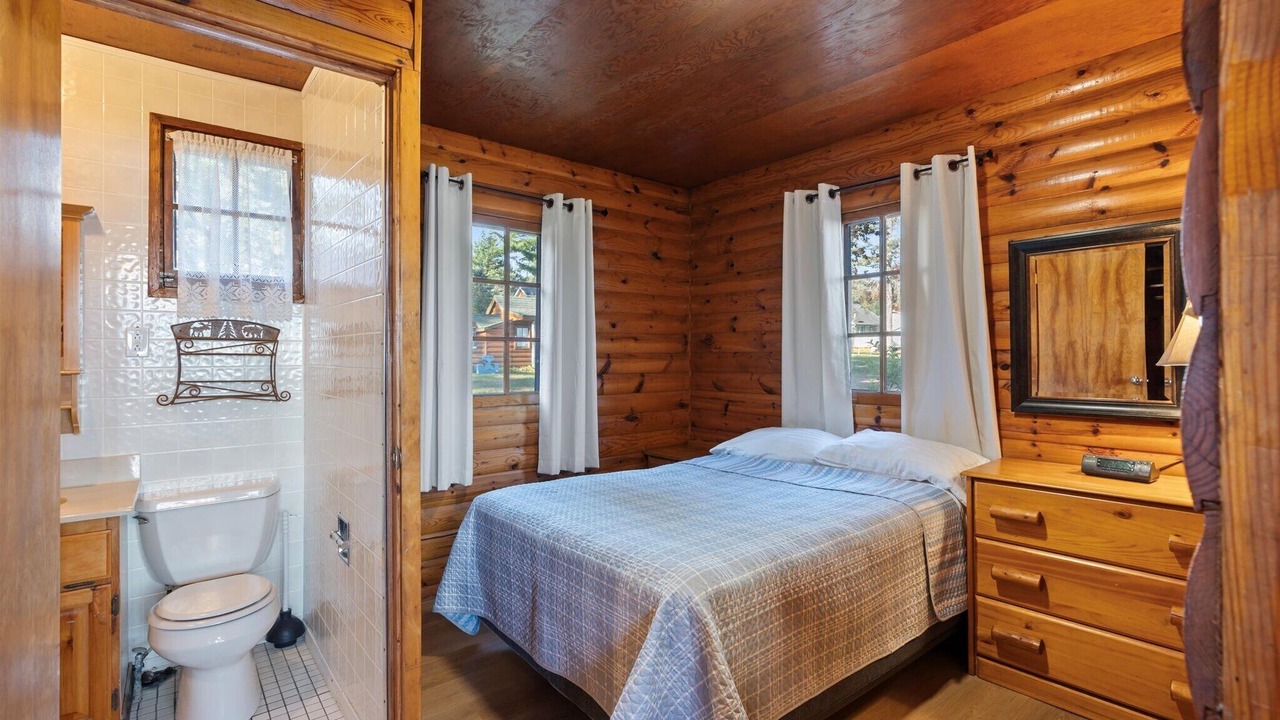 Photo of Bedroom in Emily