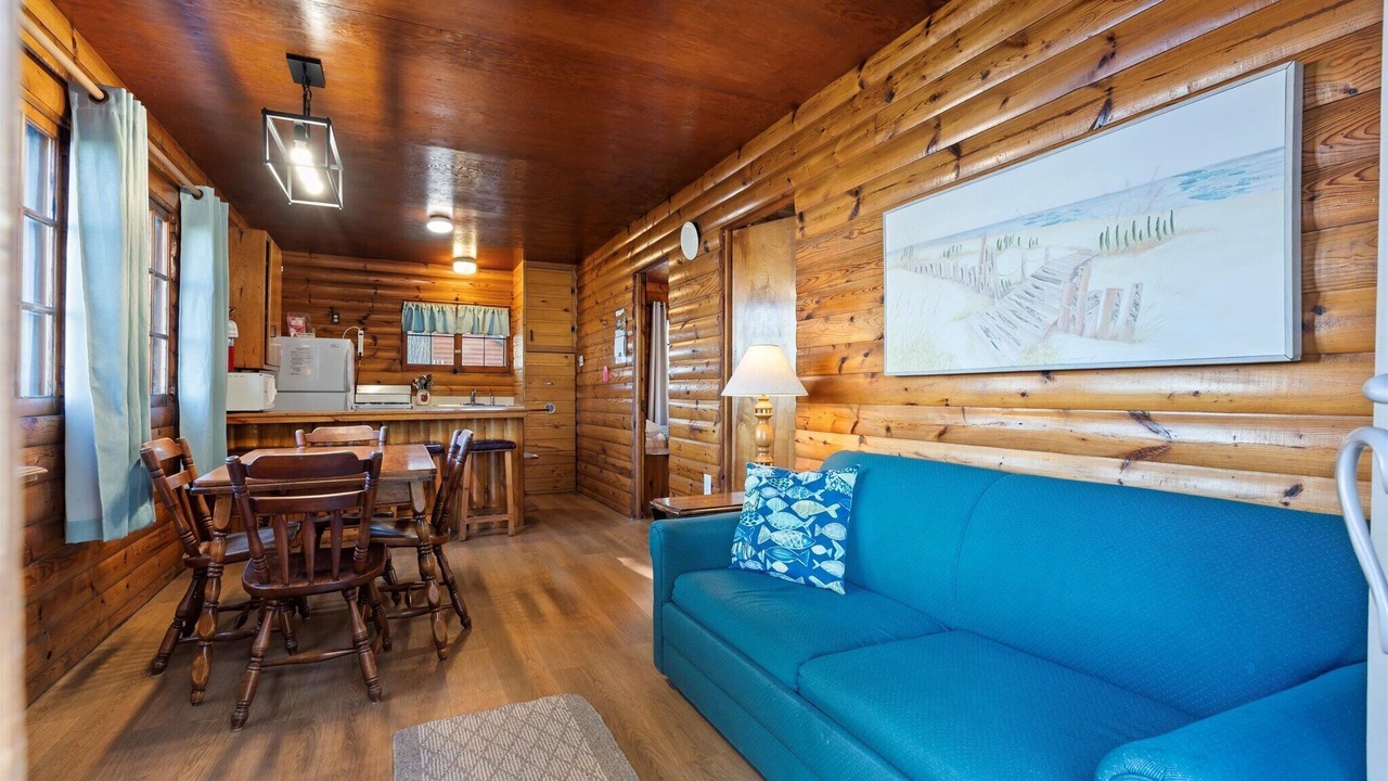 Photo of Livingroom in Emily