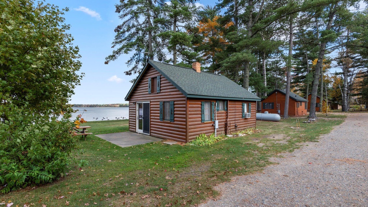Photo of Outdoor in Emily