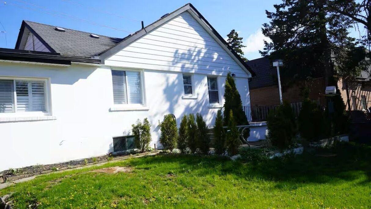 Photo of Outdoor in Newtonbrook