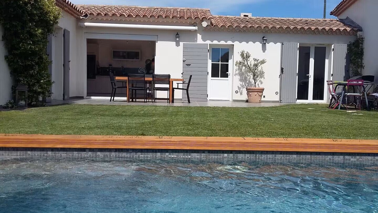 Photo of Outdoor in Cabries