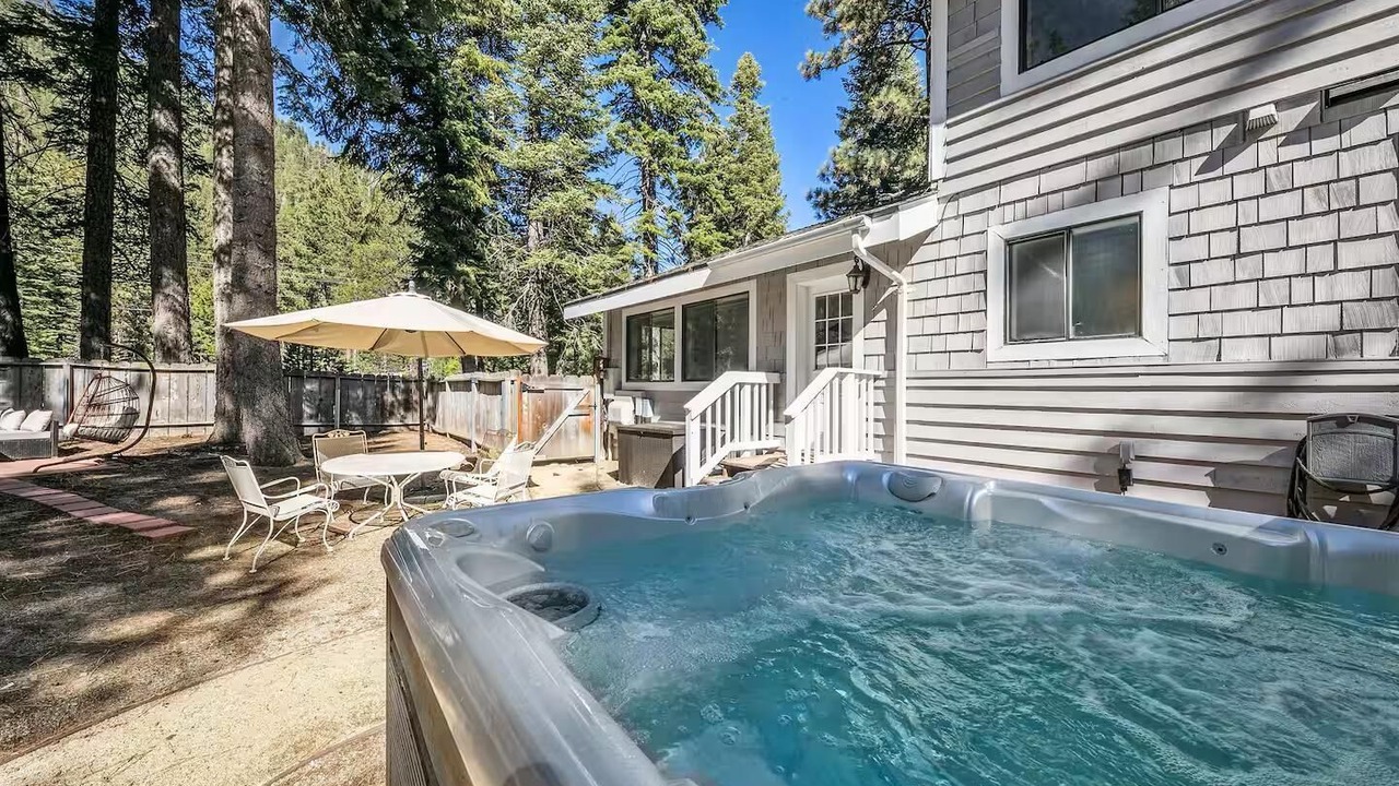 Photo of Outdoor in Christmas Valley