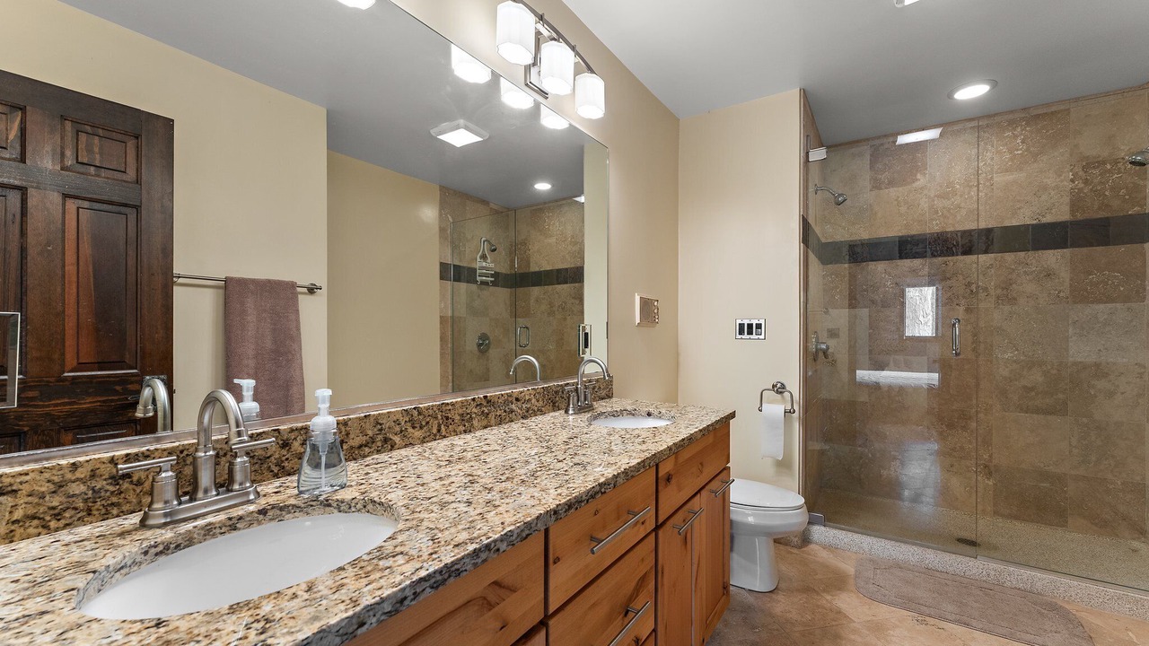 Photo of Bathroom in Thayer